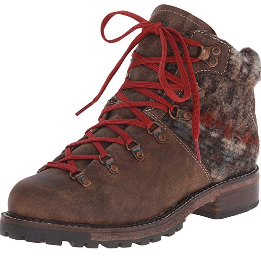 Woolrich Women’s Rockies Winter Boot